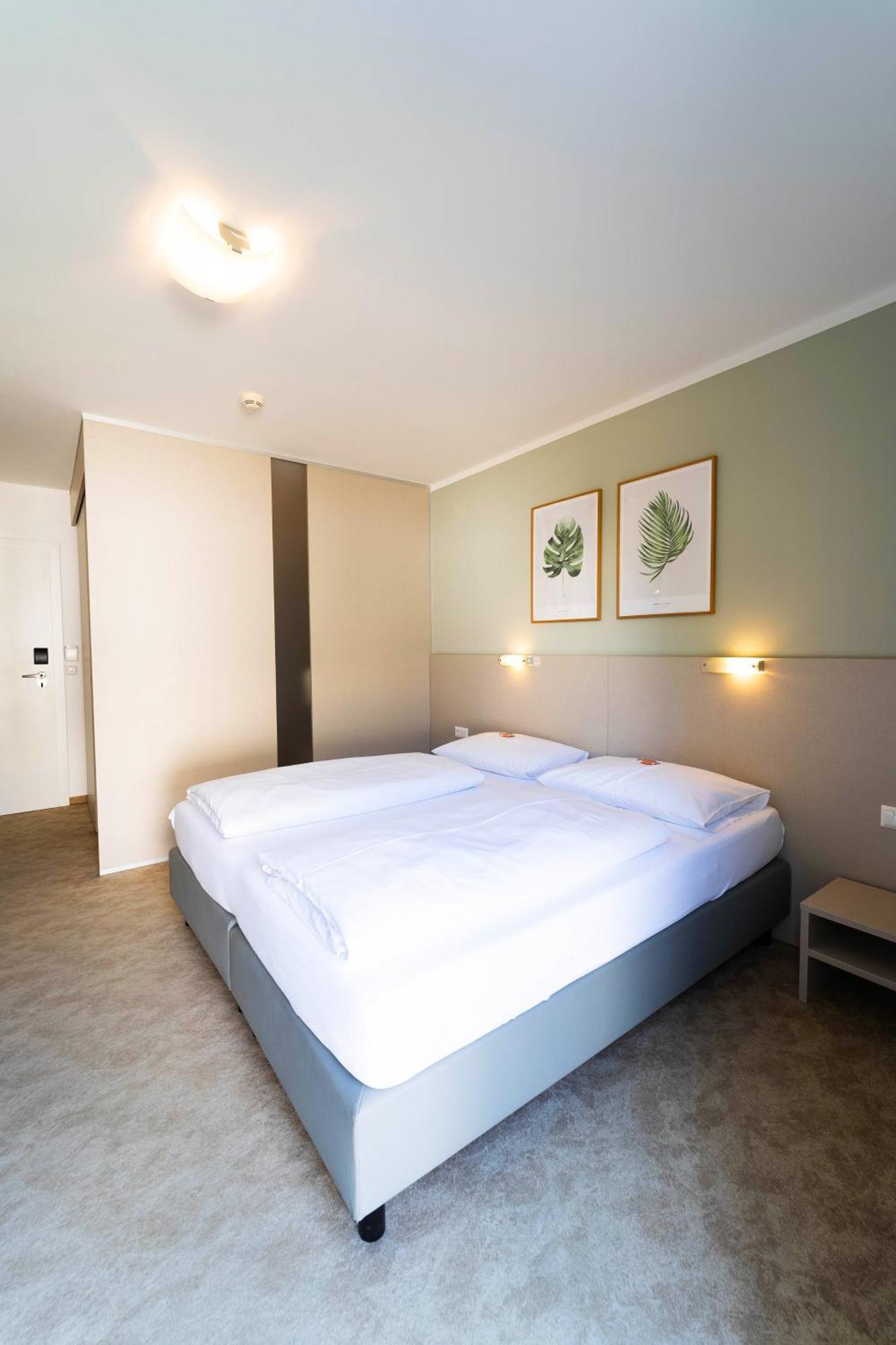 Motel22 Parkplatz Inklusive Вена Экстерьер фото