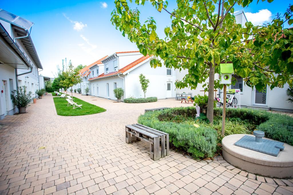 Motel22 Parkplatz Inklusive Вена Экстерьер фото