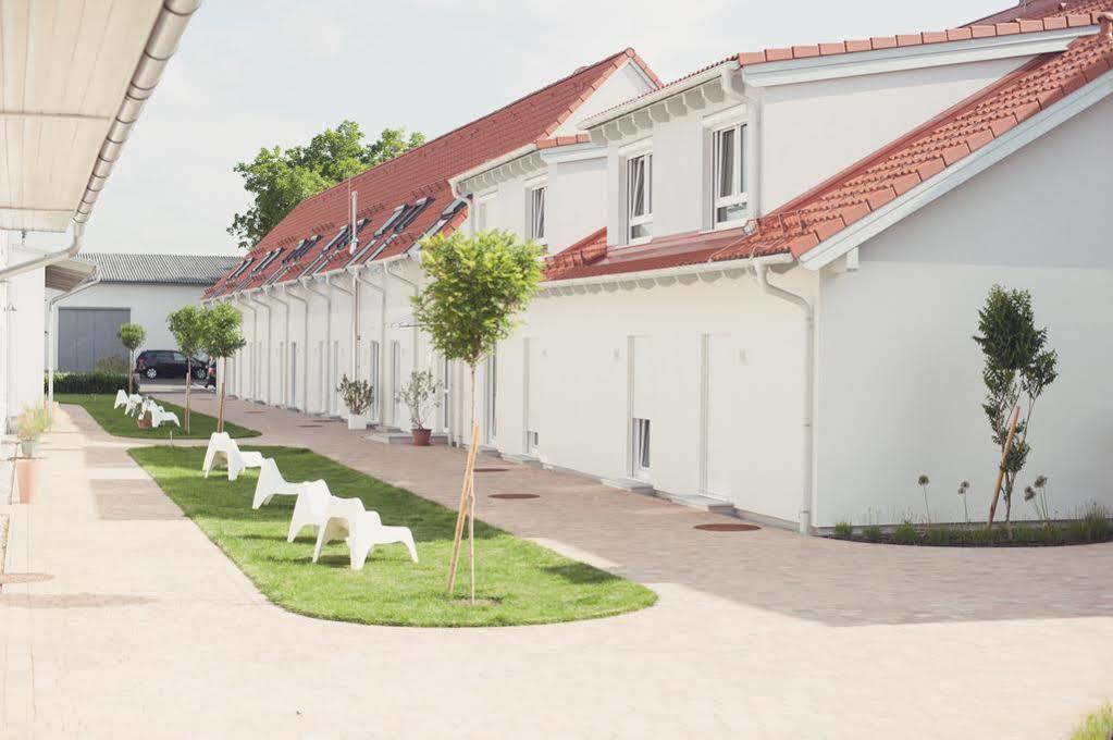 Motel22 Parkplatz Inklusive Вена Экстерьер фото